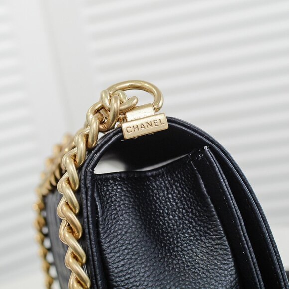 💎✨AUTHENTIC✨💎BOY CHANEL HANDBAG - Picture 5 of 9